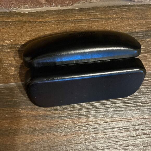 Coach black Leather Embossed Logo Hard Clam Shell Sunglass Case - Picture 4 of 5